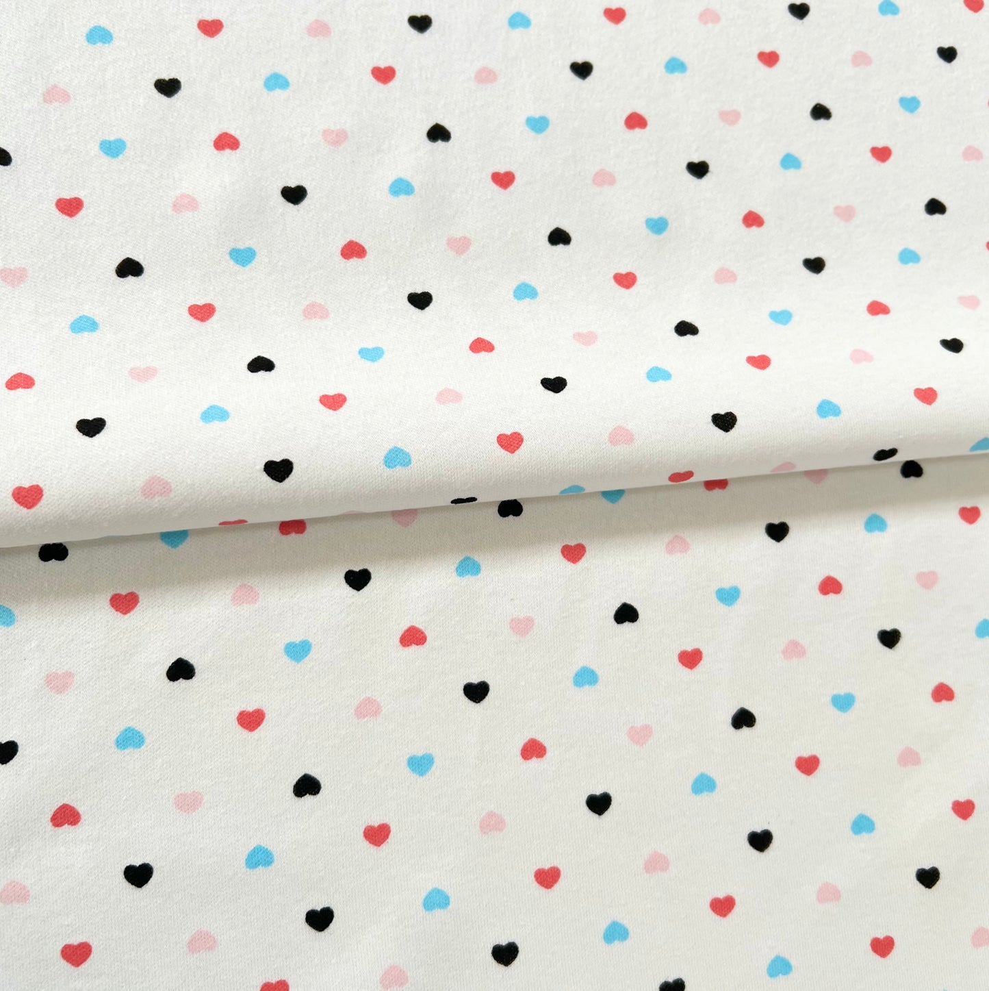 Interlock 30/1 Corazones Fondo Blanco