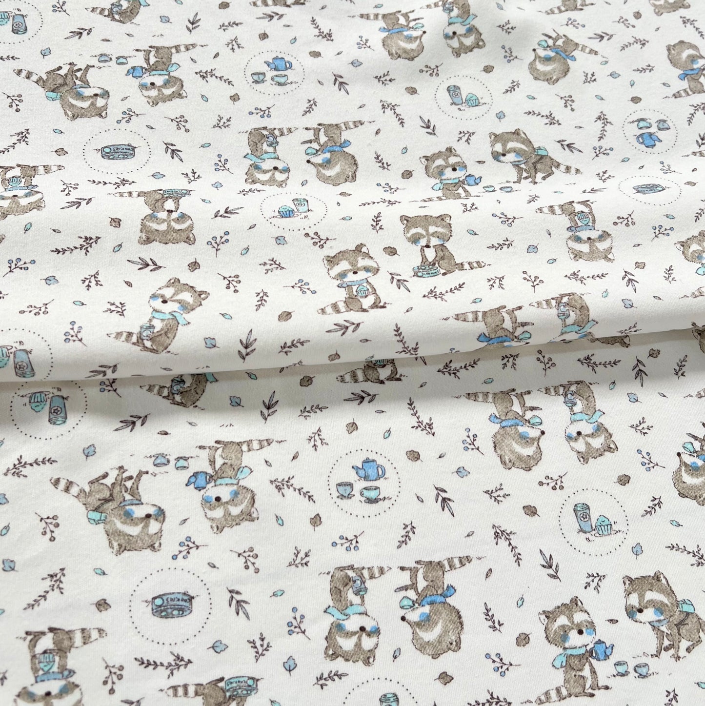 Interlock 30/1 Mapache Celeste Fondo Natural
