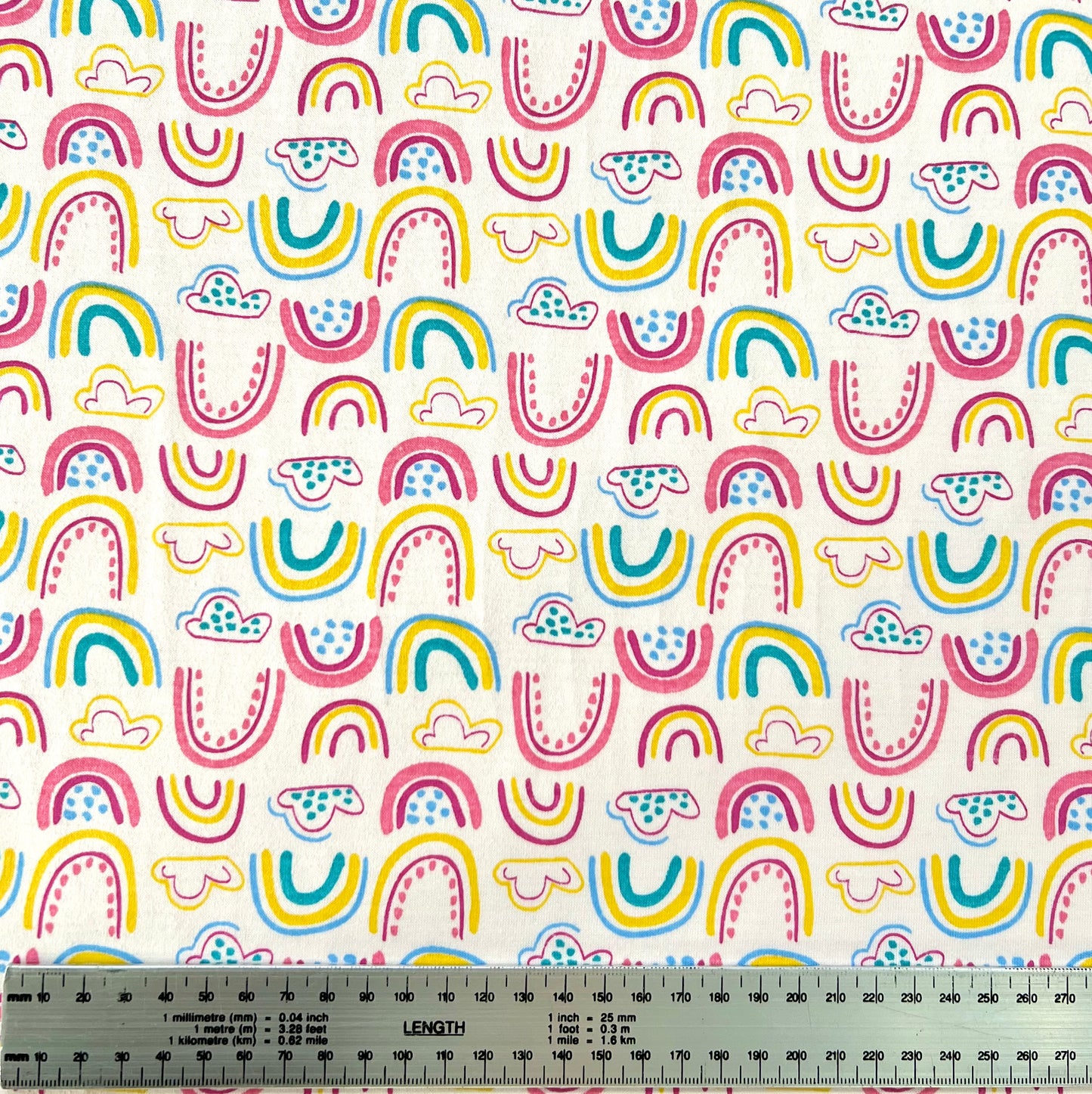 Jersey 30/1 Arcoiris Fondo Rosa