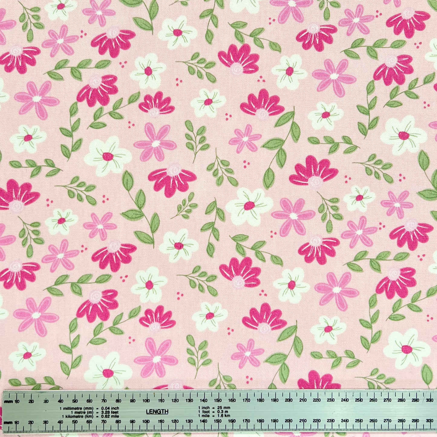 Gabardina Cerezo Fondo Rosa