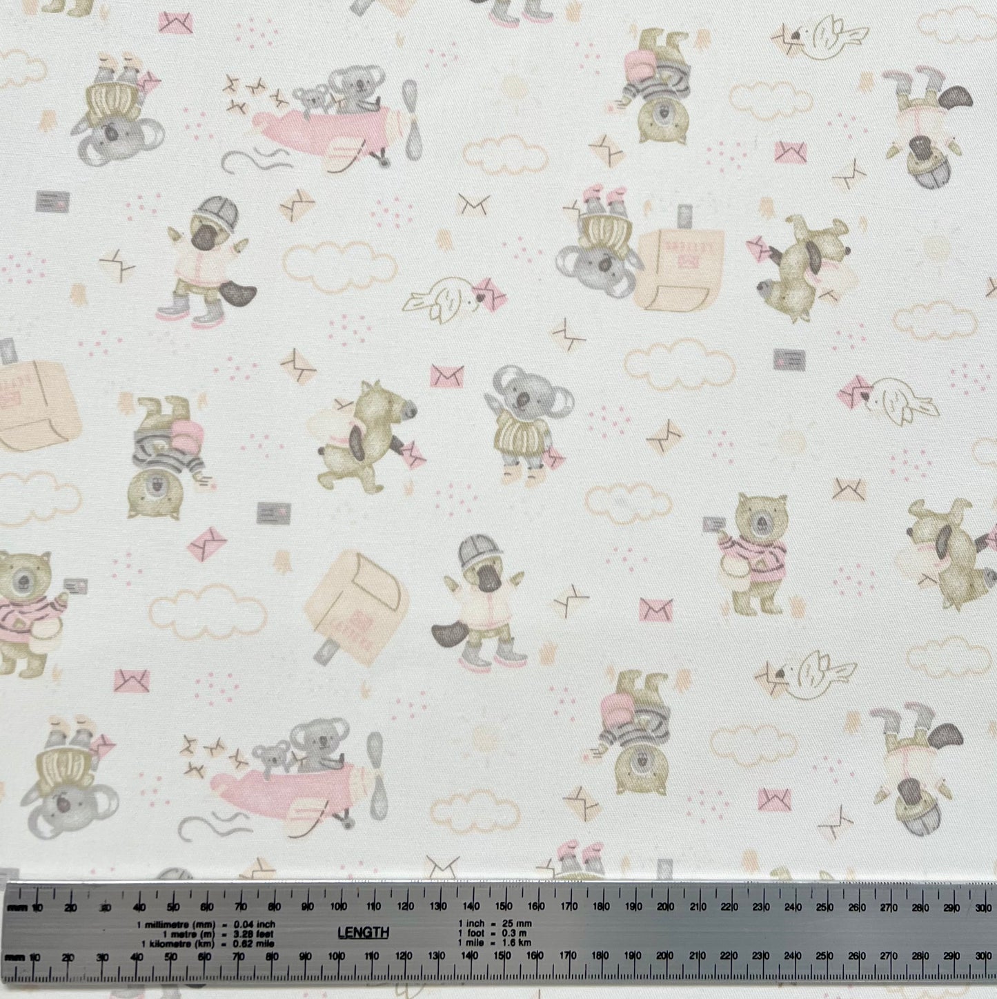 Gabardina Correo Rosa