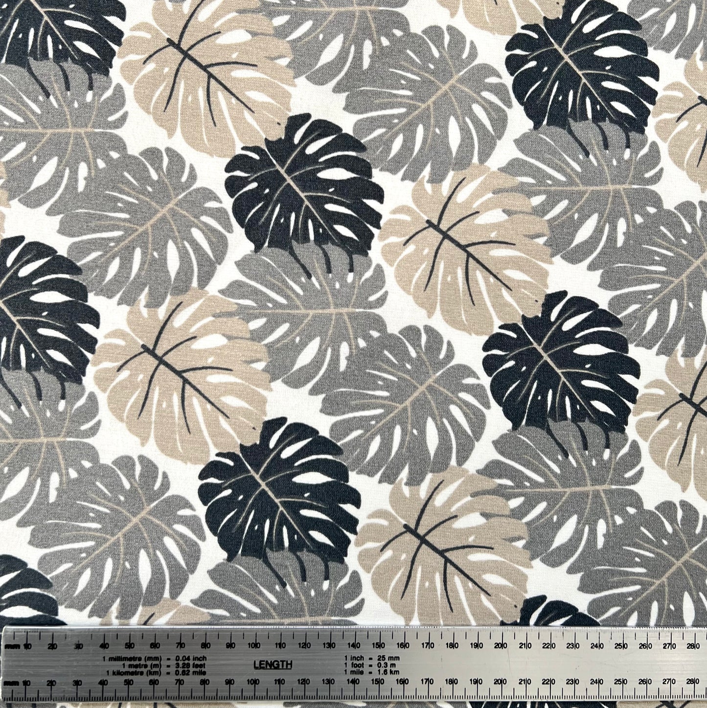 Lona Monstera Beige
