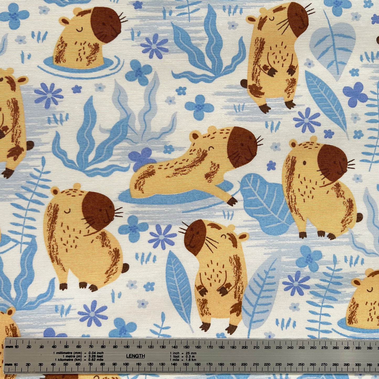 Lona Capibara Celeste