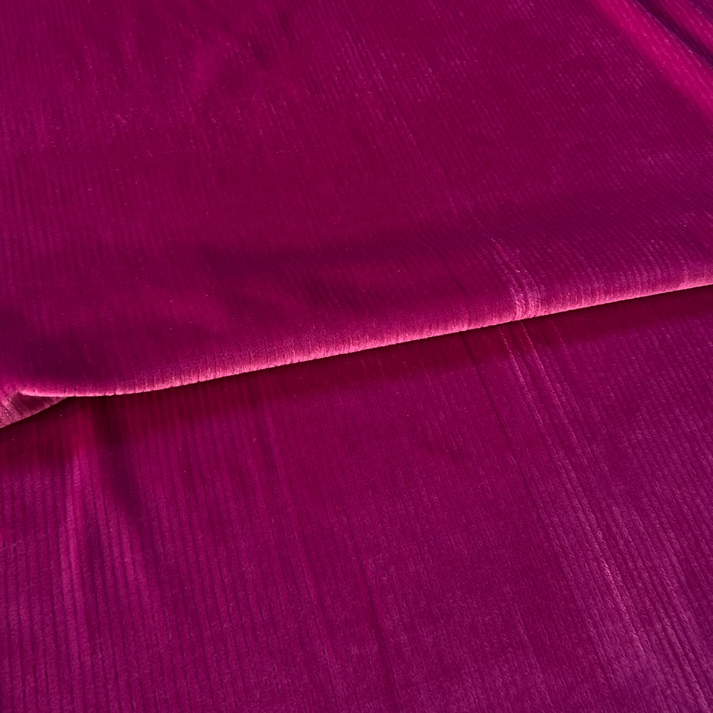 Velvet Rayado Magenta