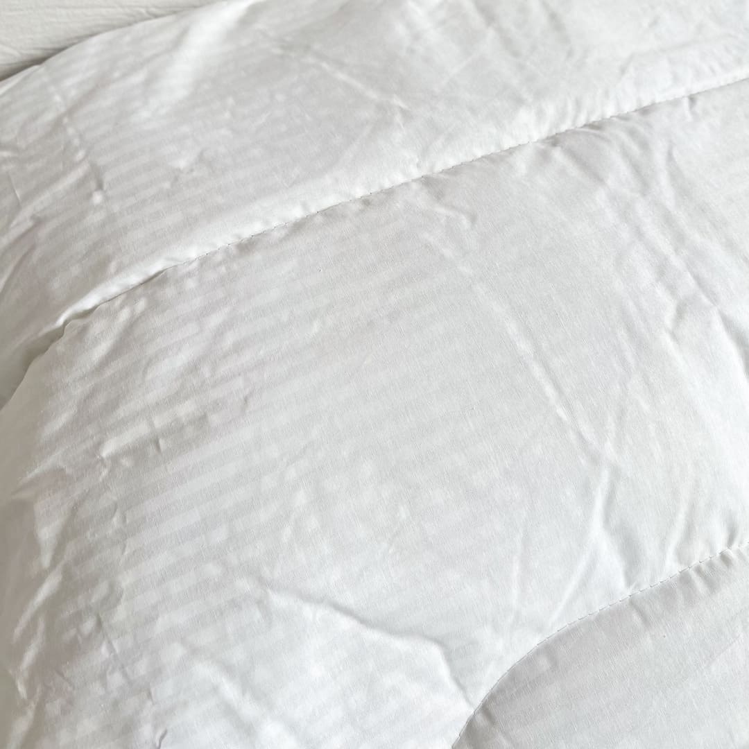 Acolchado Rayas Blanco 1 y 1/2 pl.
