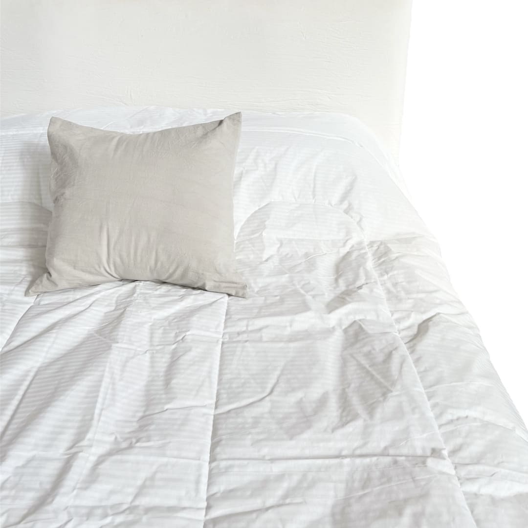 Acolchado Rayas Blanco 1 y 1/2 pl.