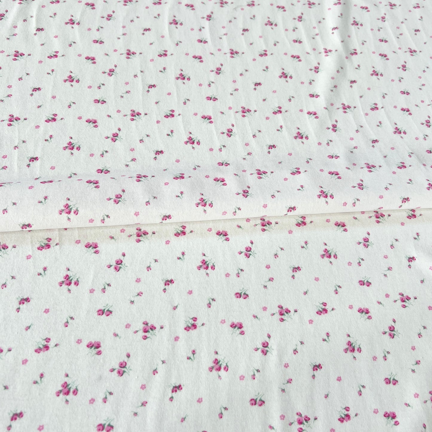 Jersey 30/1 Florcitas Blanco