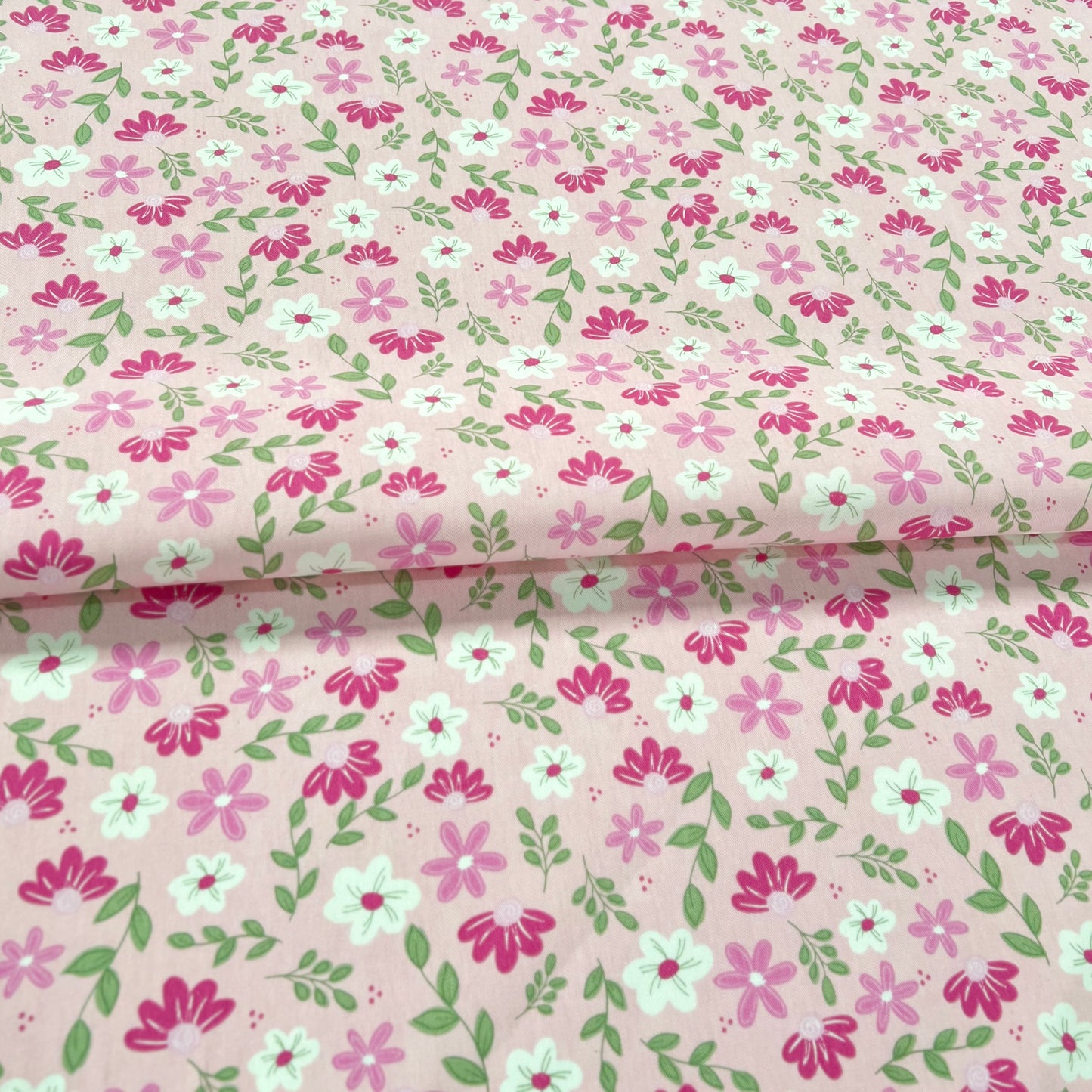 Gabardina Cerezo Fondo Rosa