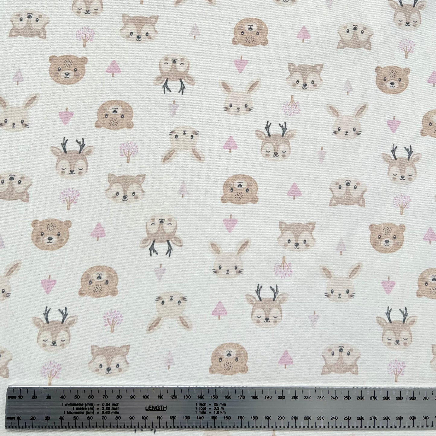 Gabardina Caritas Bosque Rosa