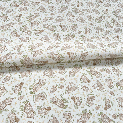 Gabardina Amigos del Bosque Fondo Blanco