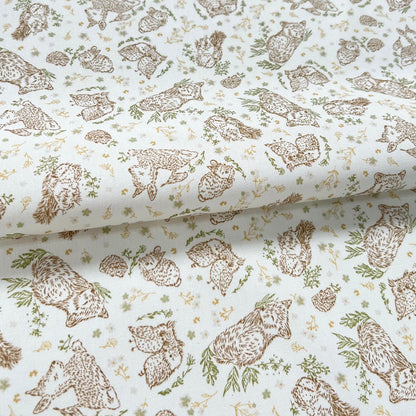 Gabardina Amigos del Bosque Fondo Blanco