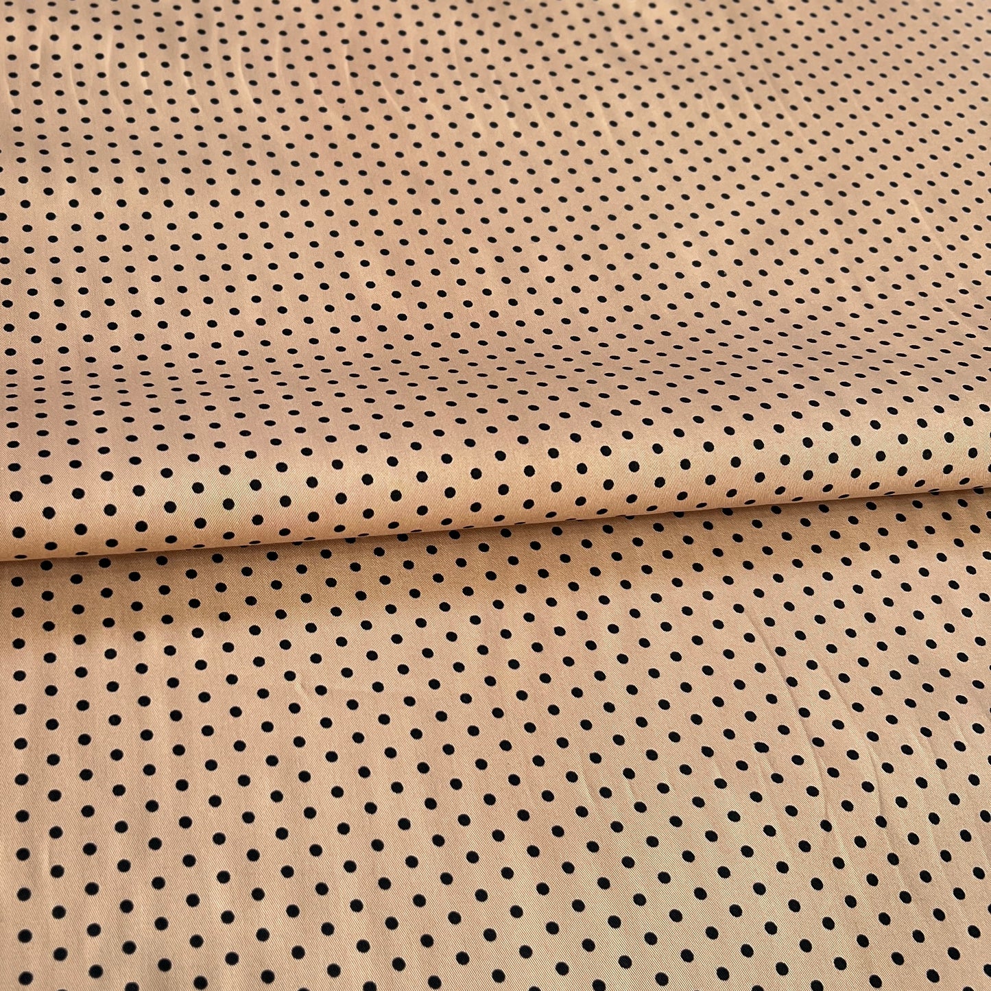 Gabardina c/Lycra Lunares Tostado