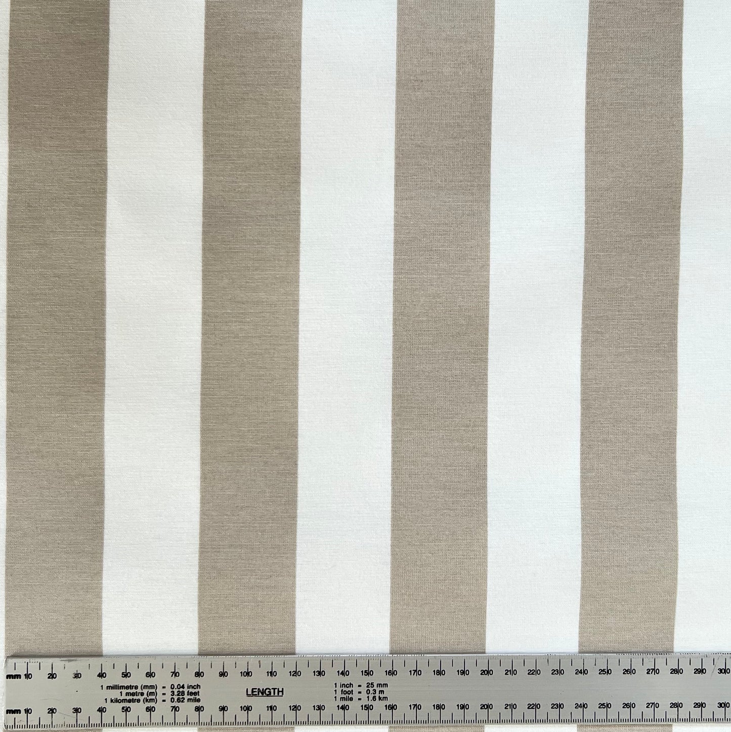 Lona Raya Clásica Beige