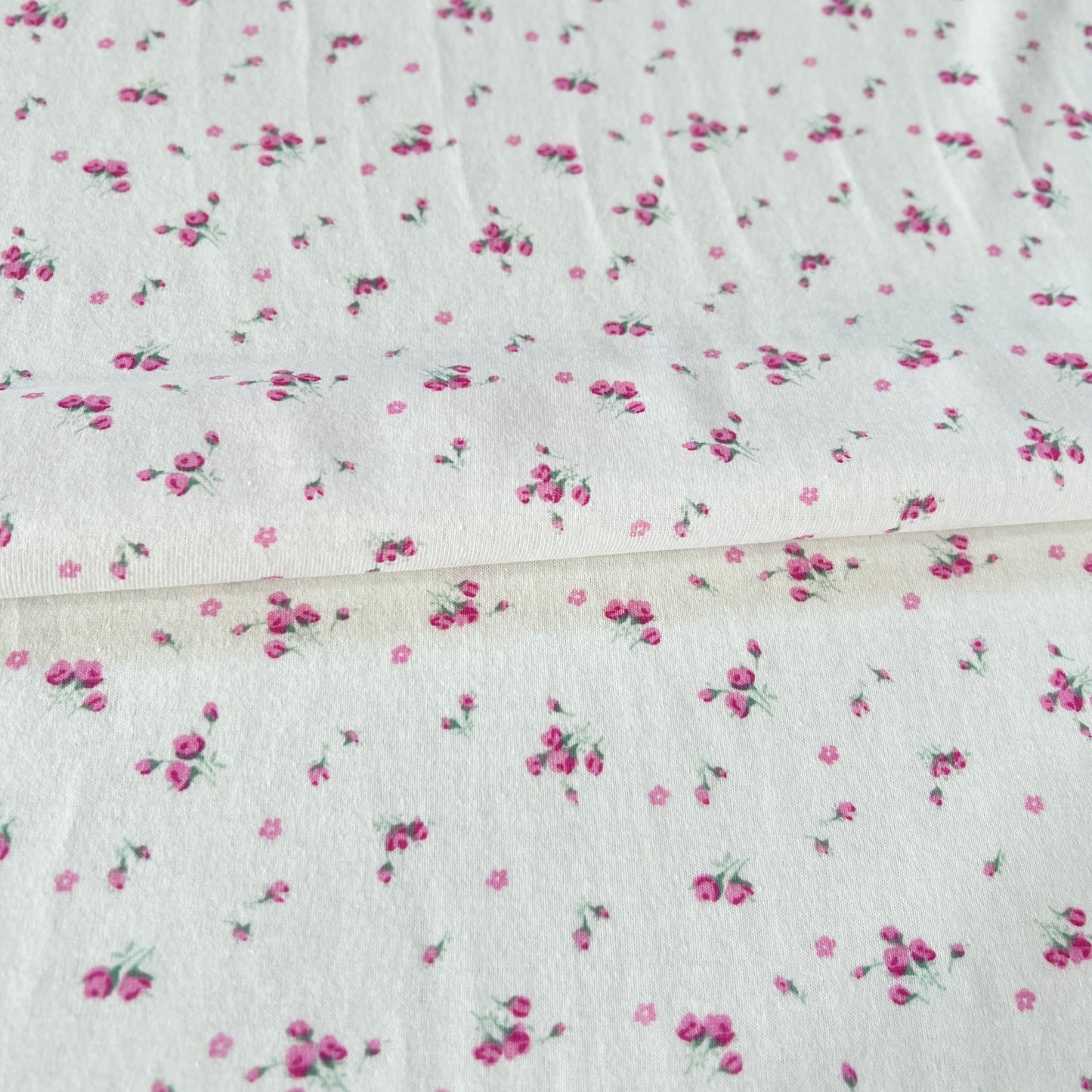 Jersey 30/1 Florcitas Blanco