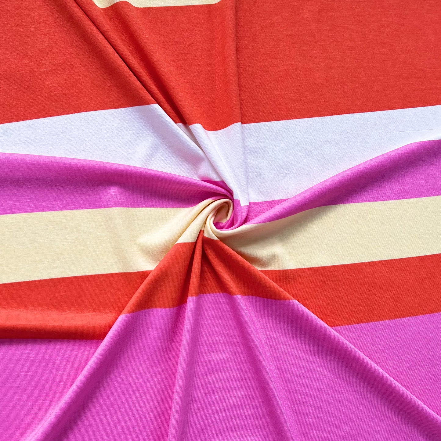 Jersey Viscosa Rayado Fucsia y Rojo