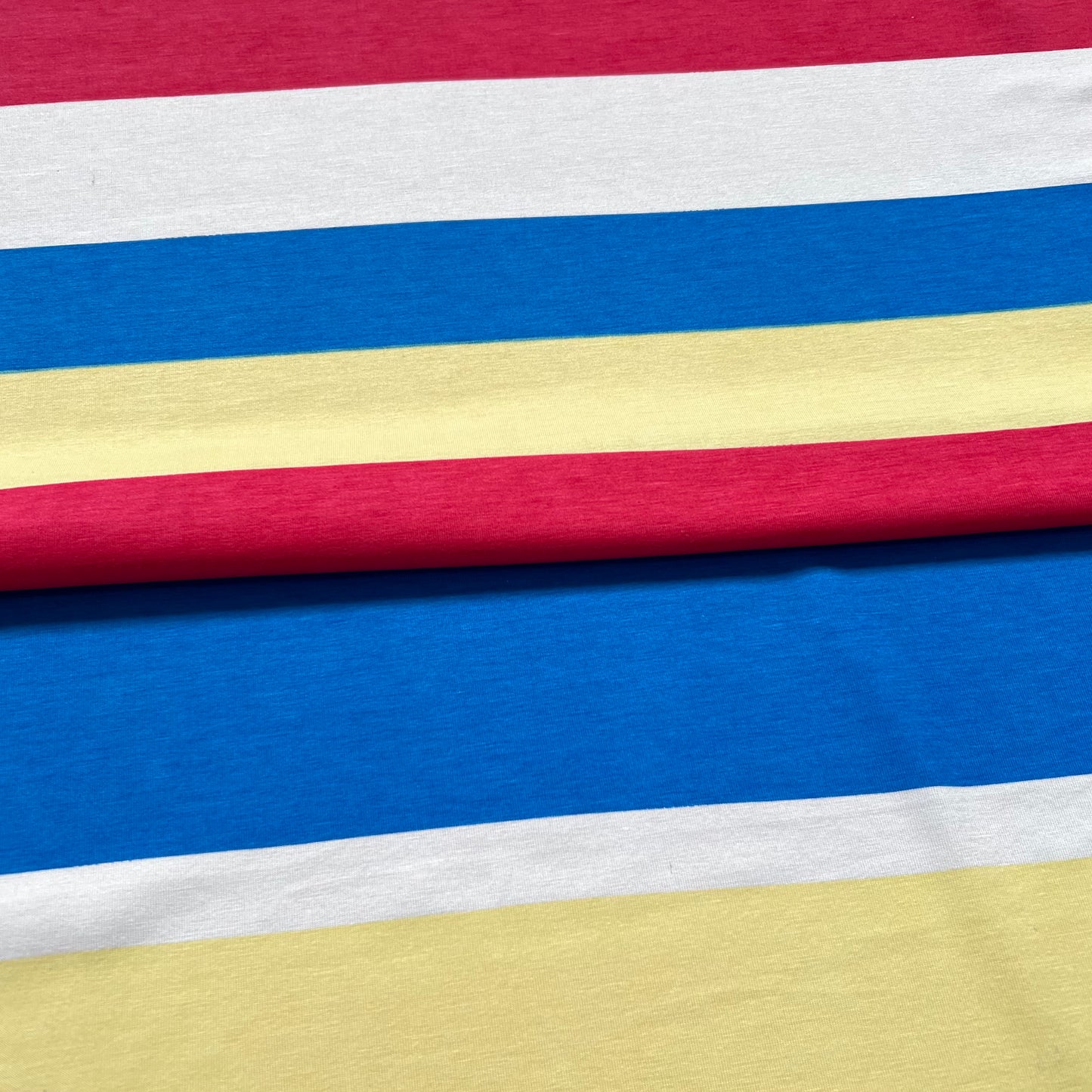 Jersey Viscosa Rayado Azul y Rojo